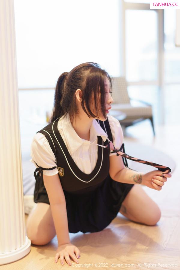 柠檬c_lemon 妲己_Toxic [XiuRen]高清写真图 2022.11.04 No.5807 妲己_Toxic 丰腴美臀第15张图片